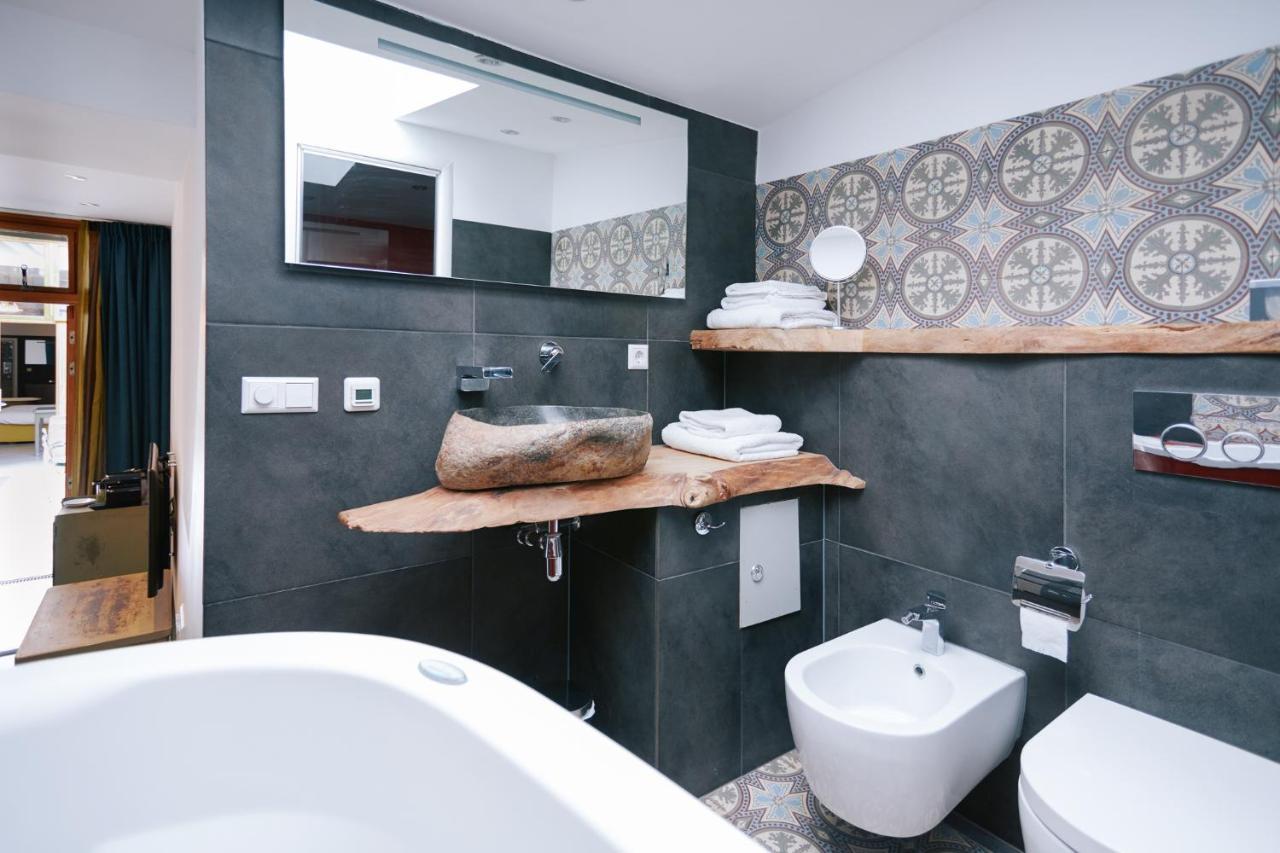ארנהיים Hotel Karel מראה חיצוני תמונה